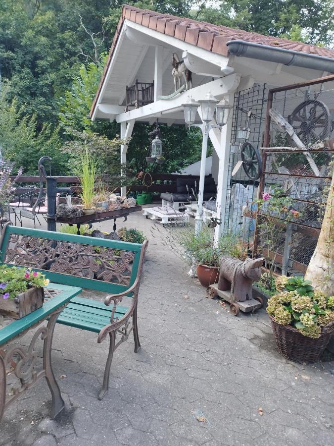 Bed and Breakfast Schmoekermuehle Andernach Esterno foto
